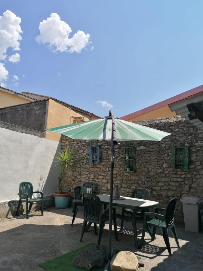 Baradili Domus De Jara - Casa Montis 아파트 외부 사진