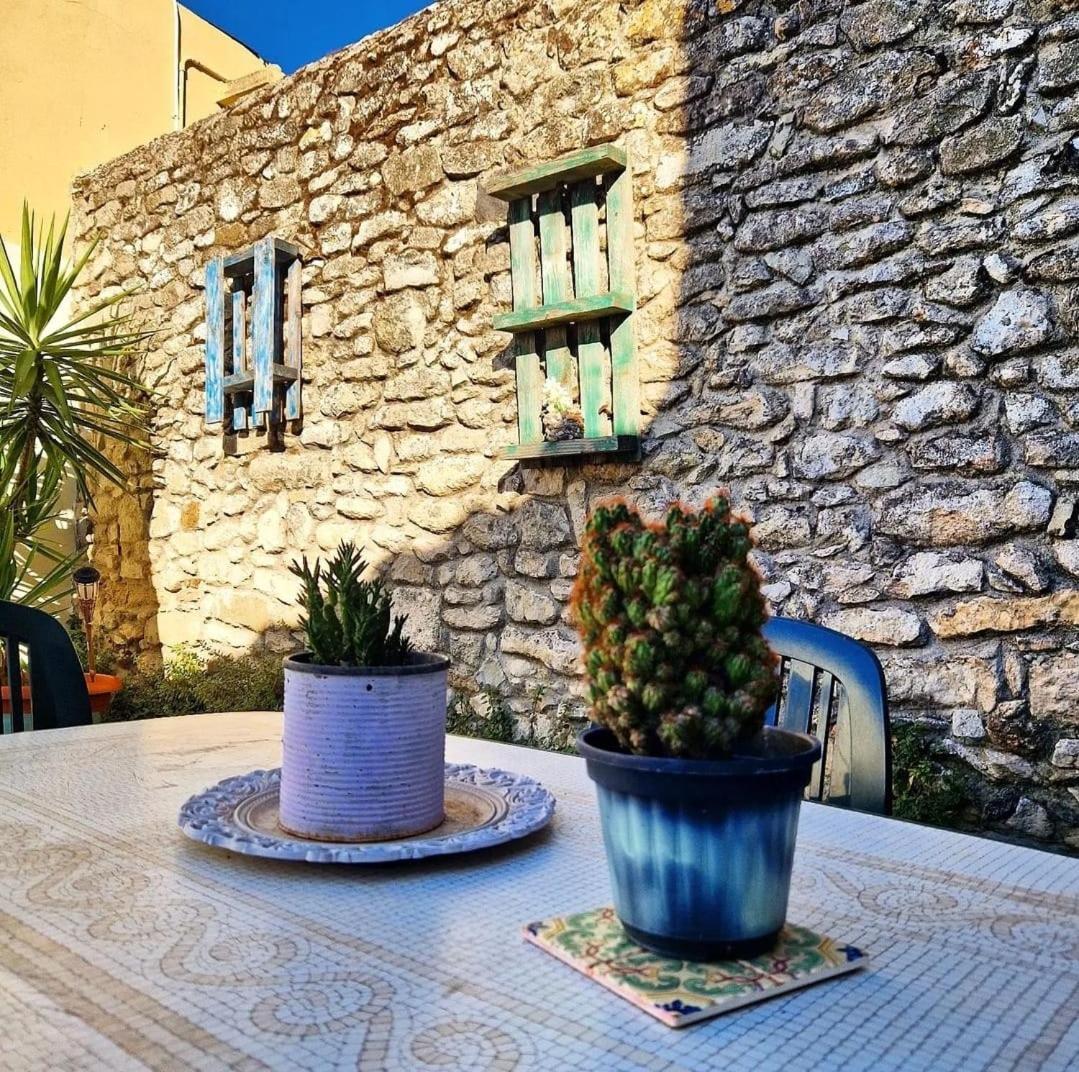 Baradili Domus De Jara - Casa Montis 아파트 외부 사진